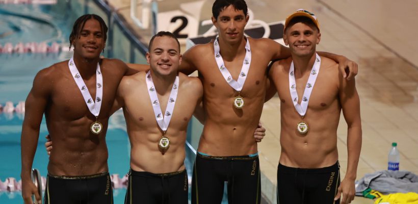 equipo de natación